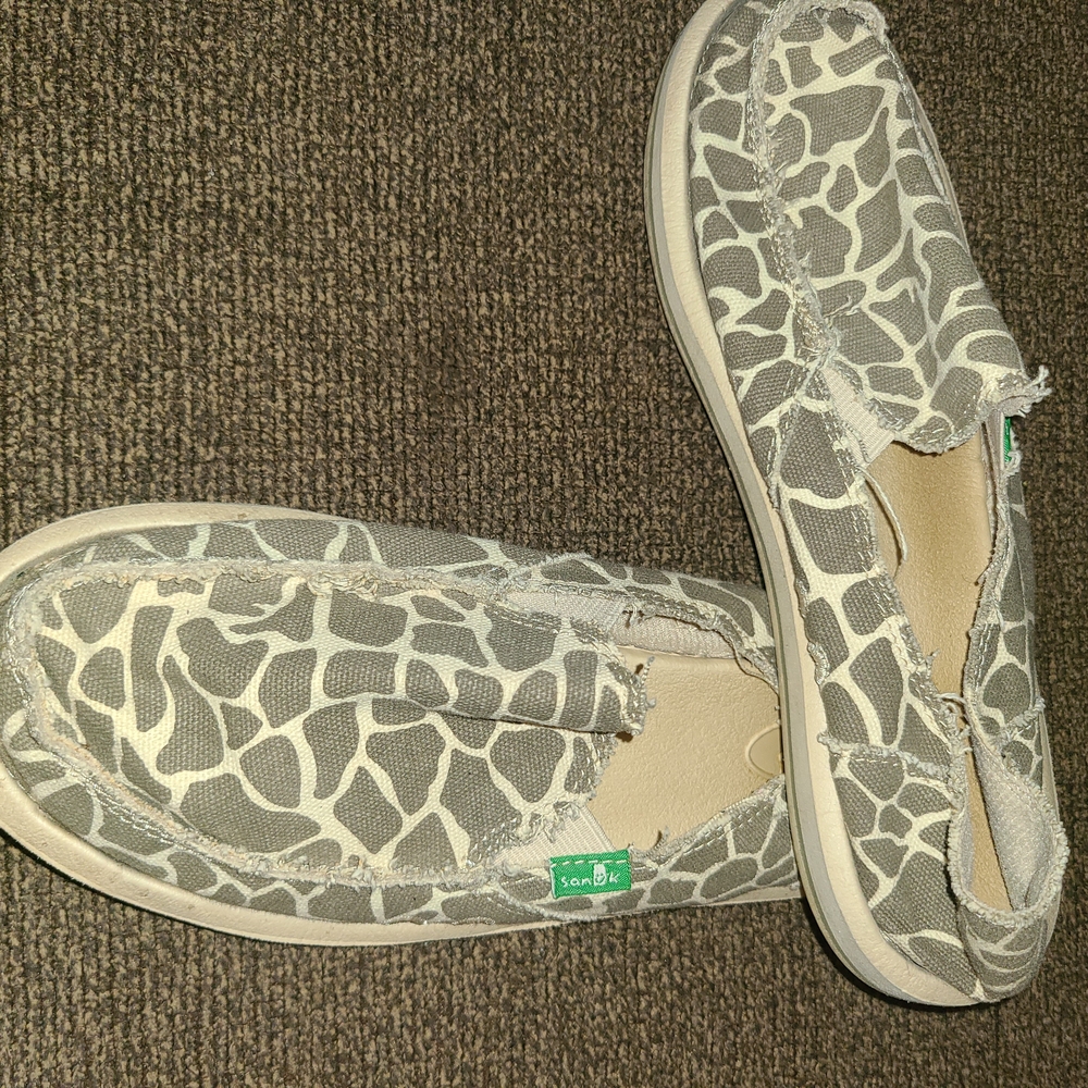 Sanuk Tan and Cream Slip-On Shoes